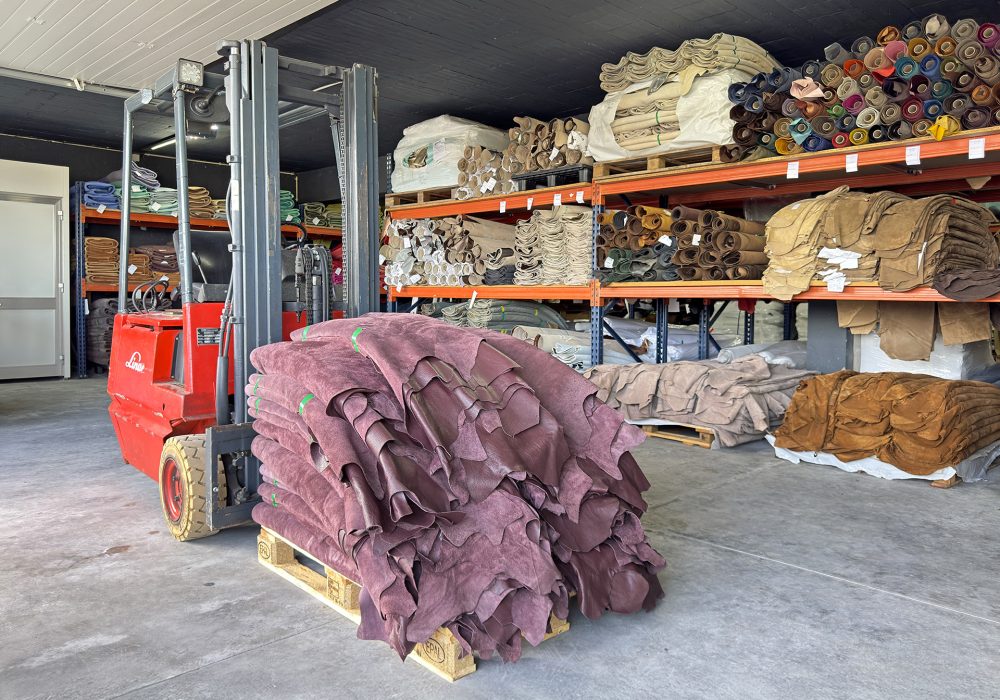 ExigentCategory - Armazém de Peles e Couro